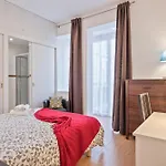 Cozy With Ensuite 11 Apartmán *